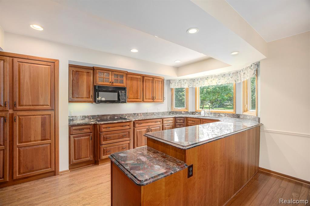 8477 Ranch Estates Road Clarkston, MI 48348 - Photo 13 of 50