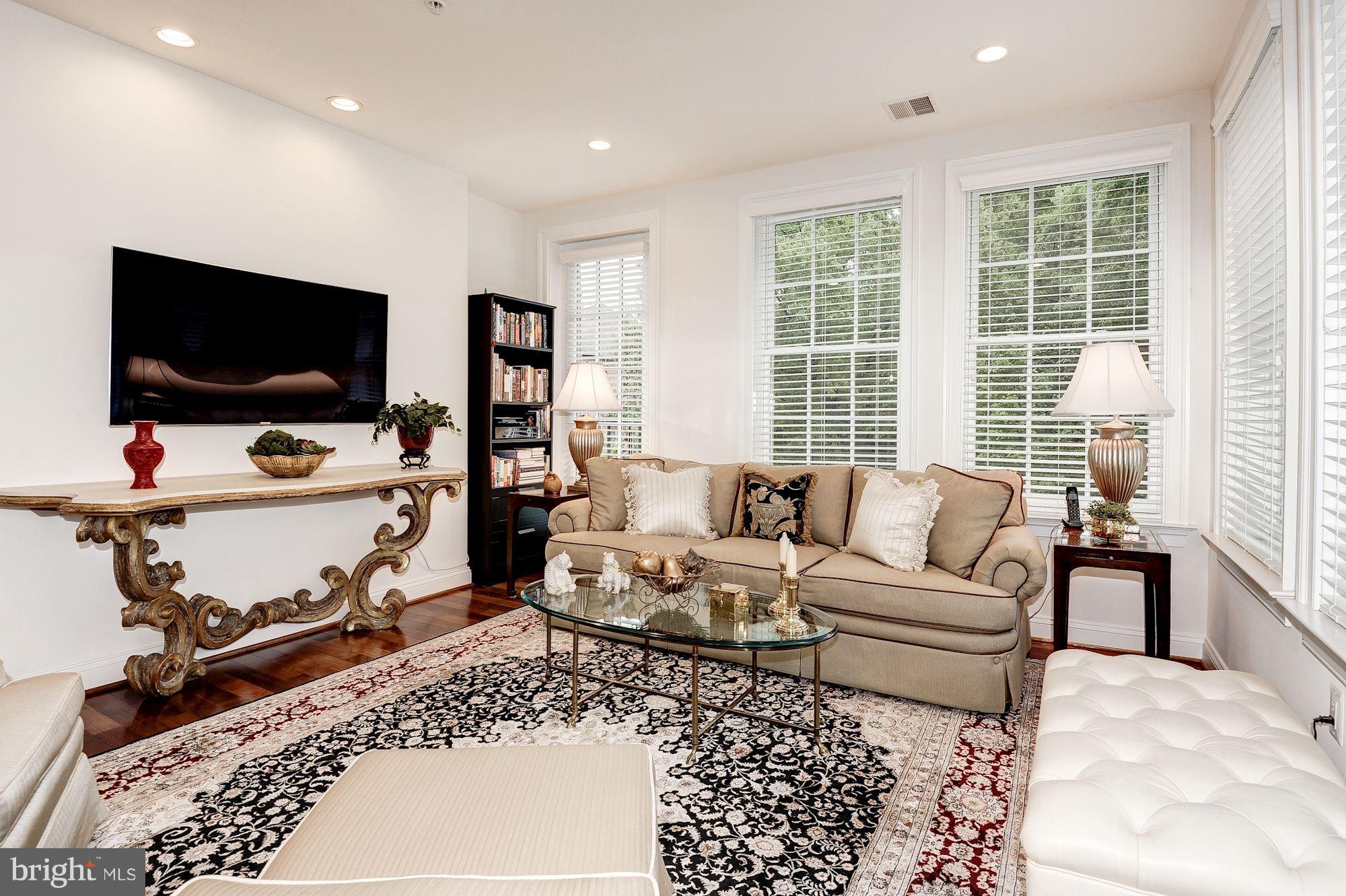 1781 Chain Bridge Road, Unit 308 McLean, VA 22102 - Photo 15 of 30 Family Room