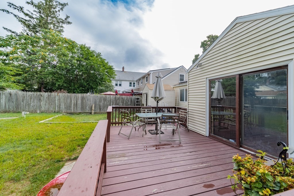 84 David Street Springfield, MA 01104 - Photo 5 of 11