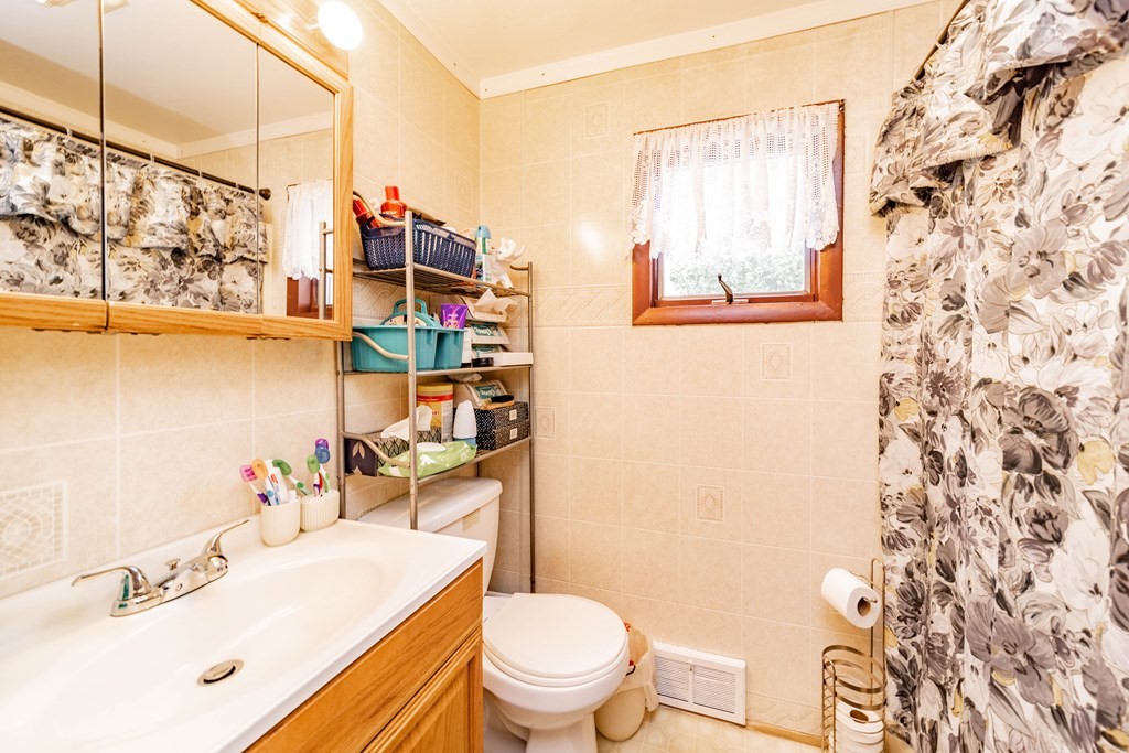 84 David Street Springfield, MA 01104 - Photo 8 of 11