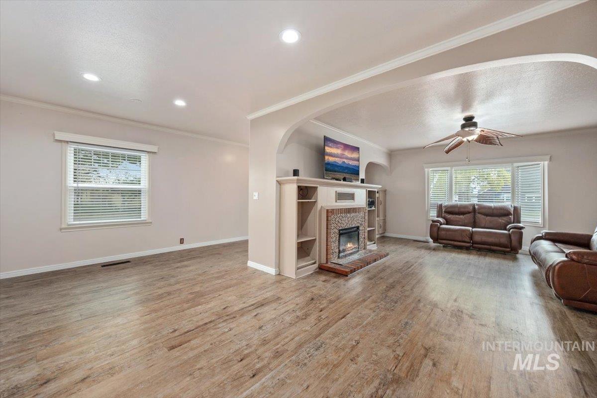 1021 I Street Rupert, ID 83350 - Photo 4 of 49