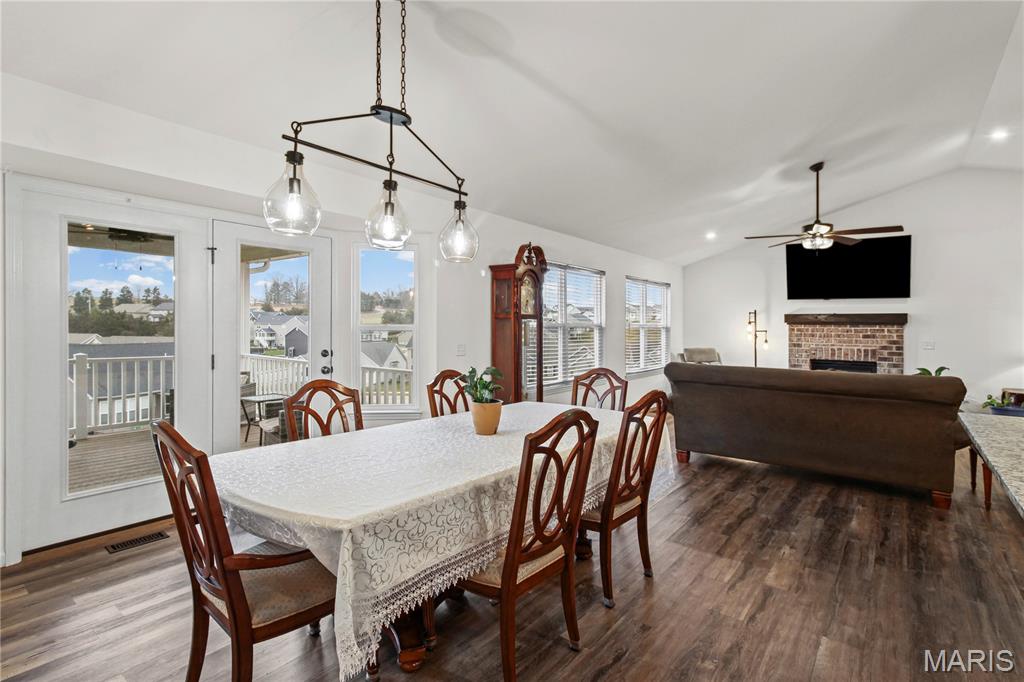 1810 Valley View Circle Festus, MO 63028 - Photo 17 of 48