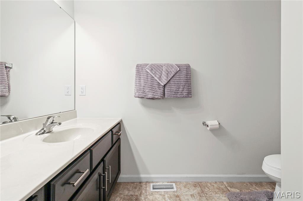 1810 Valley View Circle Festus, MO 63028 - Photo 24 of 48