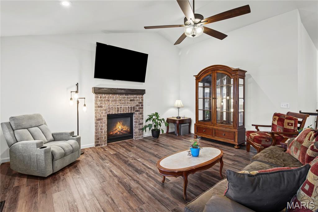 1810 Valley View Circle Festus, MO 63028 - Photo 27 of 48