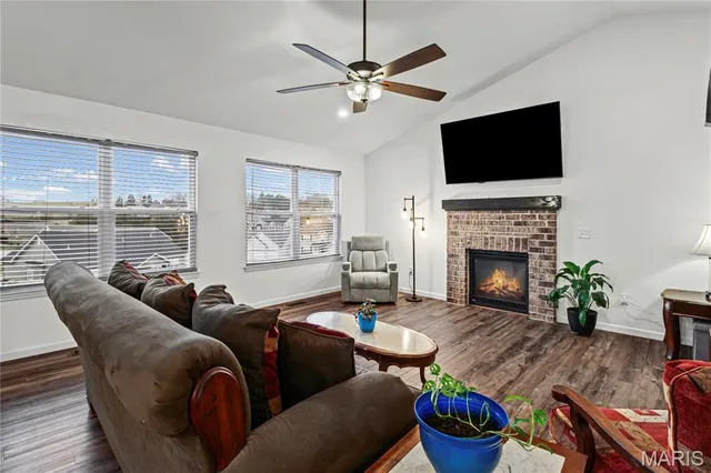 $449,900 | 1810 Valley View Circle, Festus, MO 63028