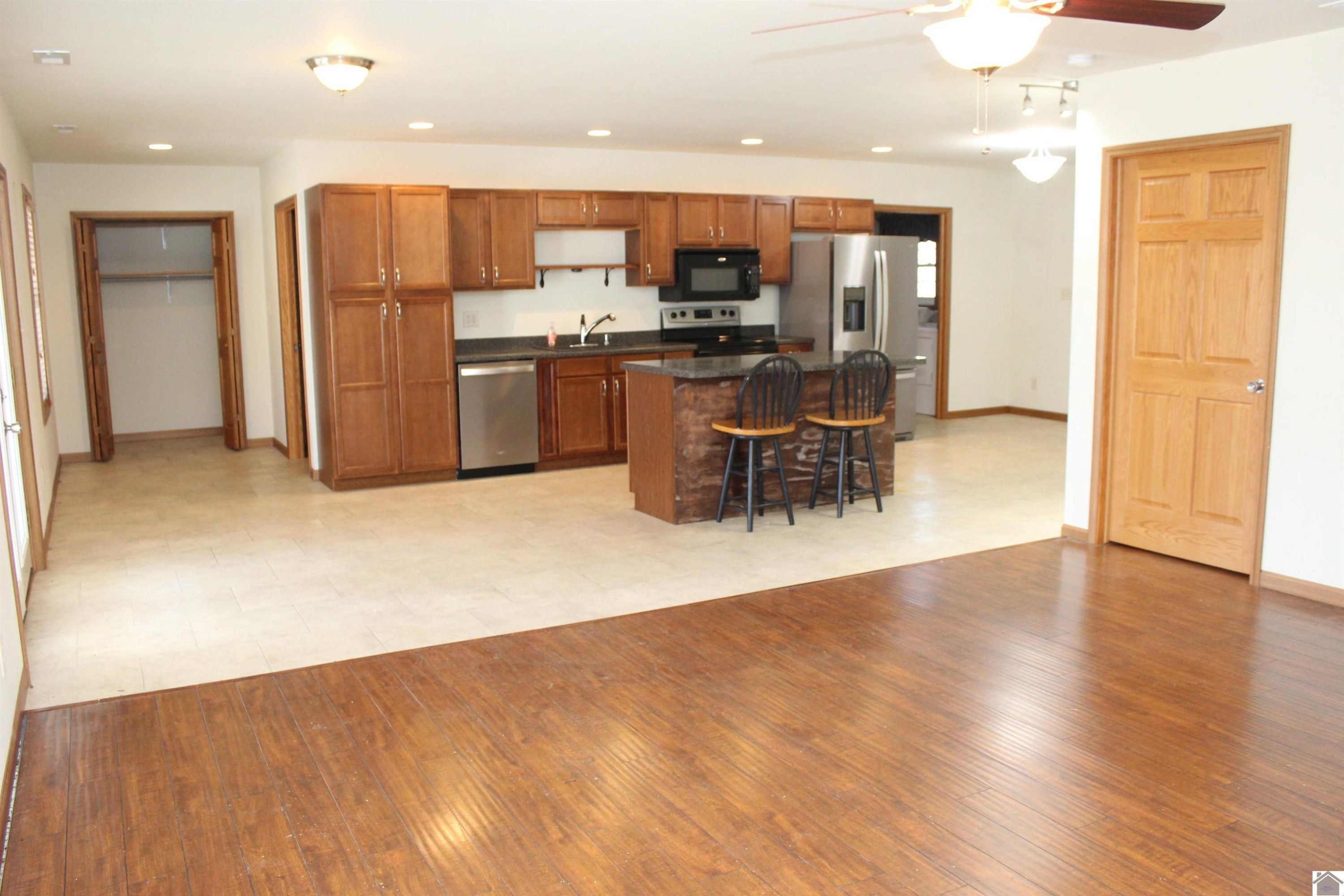 1188 Center Ridge Road Eddyville, KY 42038 - Photo 11 of 26 Photo 11