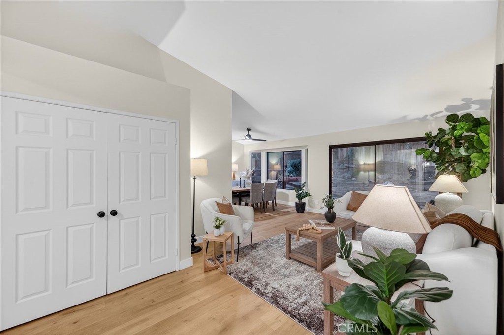32042 Merlot Court Temecula, CA 92591 - Photo 27 of 46 a living room with furniture