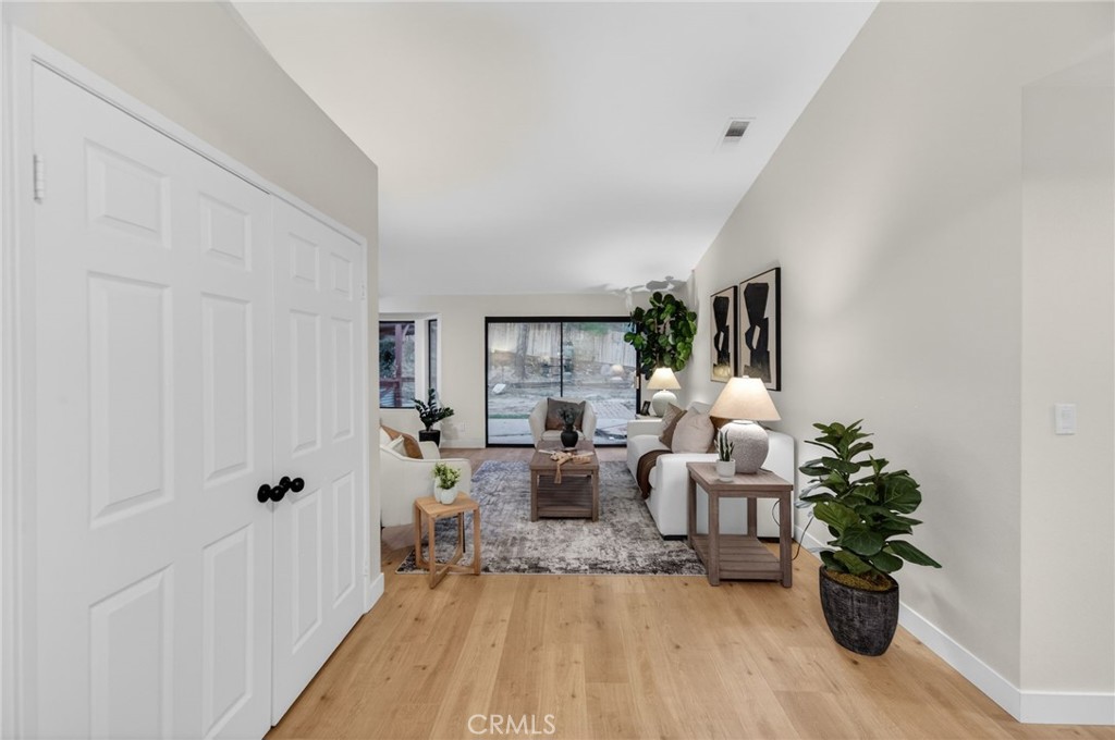 32042 Merlot Court Temecula, CA 92591 - Photo 8 of 46 a living room with furniture potted plant