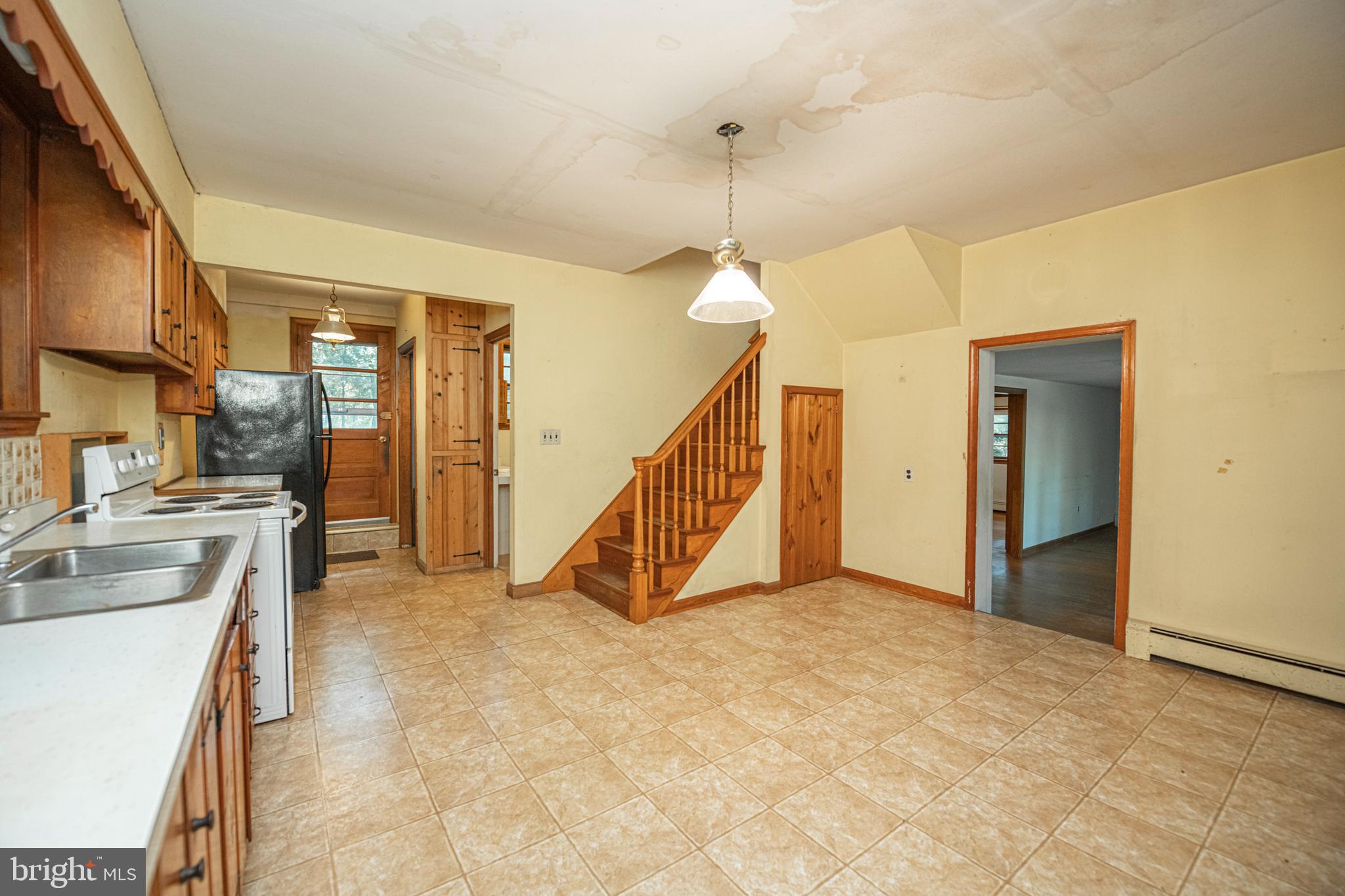 437 Pawlings Road Phoenixville, PA 19460 - Photo 12 of 58