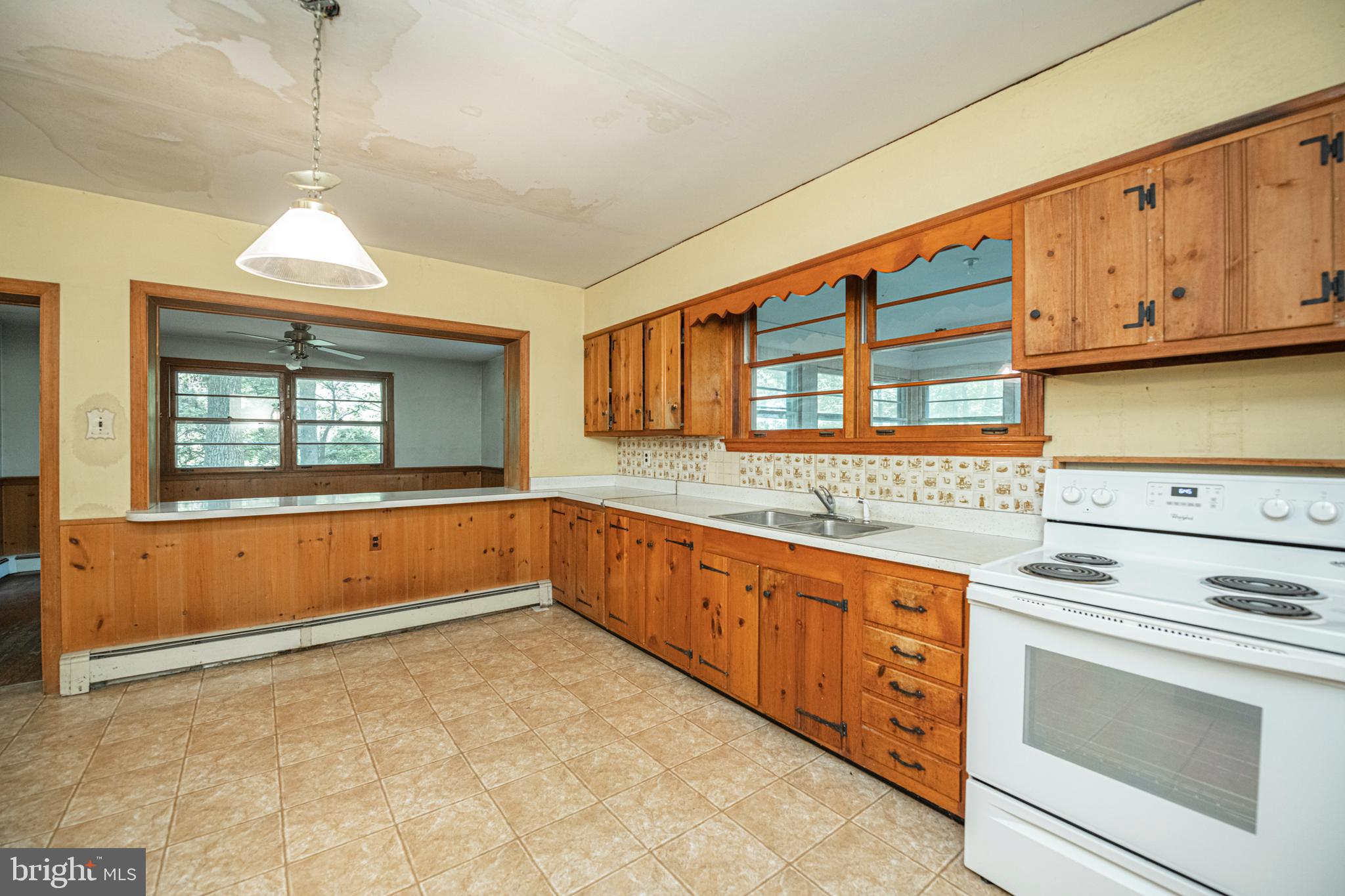 437 Pawlings Road Phoenixville, PA 19460 - Photo 14 of 58