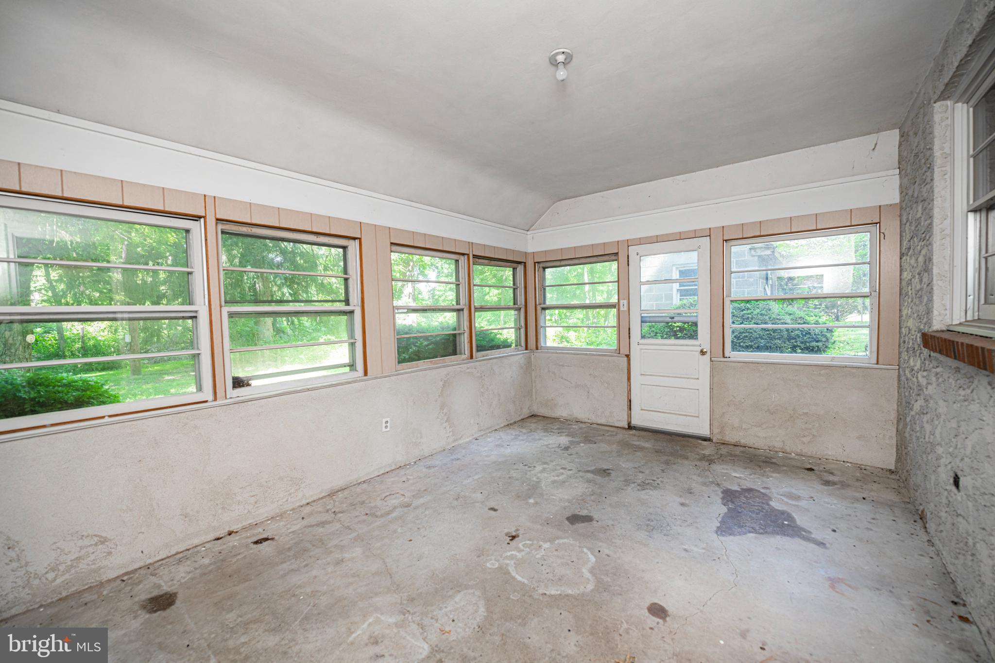437 Pawlings Road Phoenixville, PA 19460 - Photo 33 of 58 Enclosed Porch