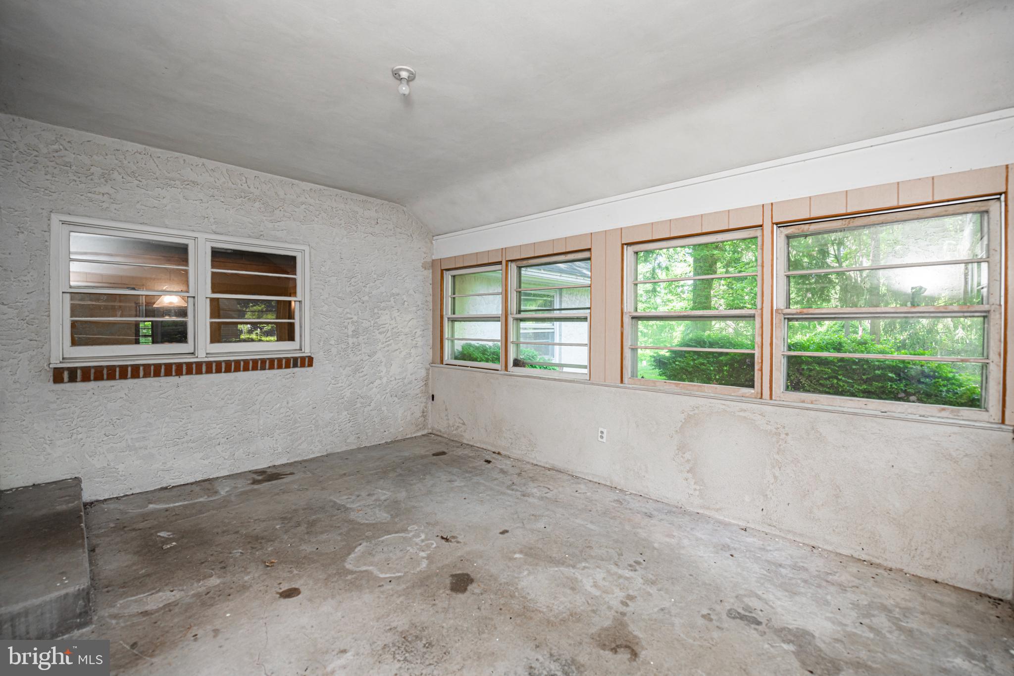 437 Pawlings Road Phoenixville, PA 19460 - Photo 35 of 58 Enclosed Porch