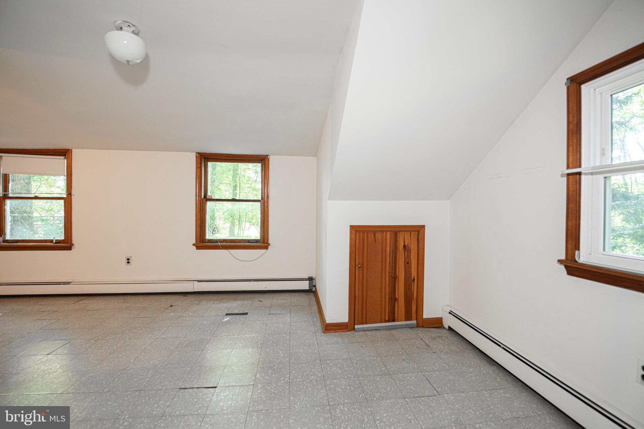 437 Pawlings Road Phoenixville, PA 19460 - Photo 39 of 58 2nd Flr Bed #4