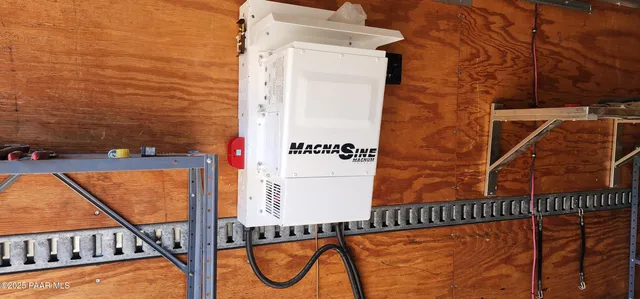 $485,000 | 36950 West Avenida Del Destino, Seligman, AZ 86337