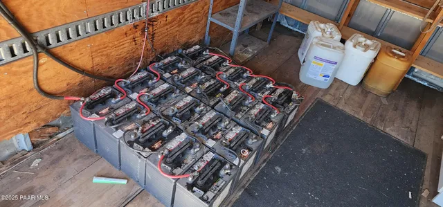 $485,000 | 36950 West Avenida Del Destino, Seligman, AZ 86337