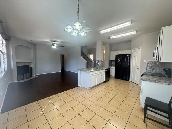 $2,600 | 1705 River Oaks Drive, Allen, TX 75002
