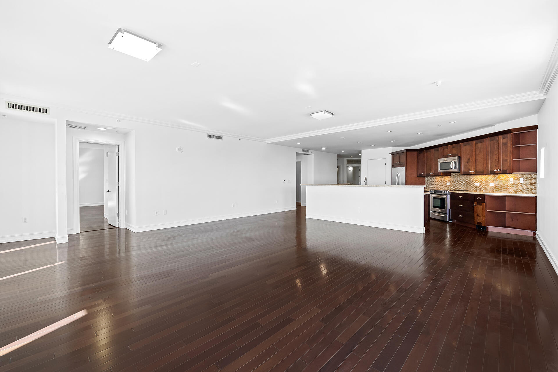 455 East Palmetto Park Road, Unit 6W Boca Raton, FL 33432 - Photo 5 of 30 Great room