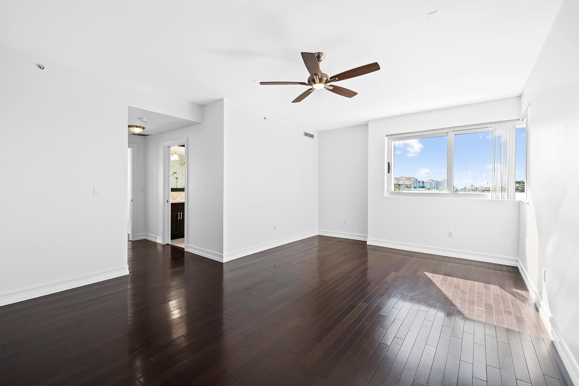 455 East Palmetto Park Road, Unit 6W Boca Raton, FL 33432 - Photo 7 of 30 Master Bedroom