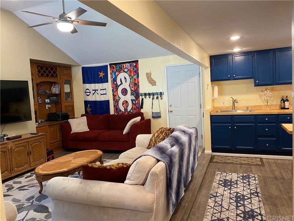 9300 Olin Drive Chatsworth, CA 91311 - Photo 12 of 17