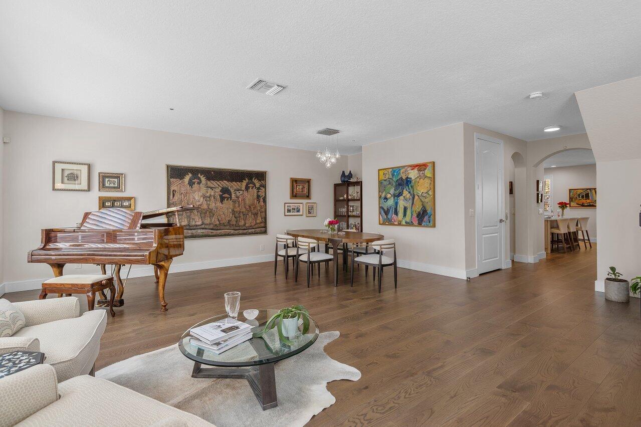 617 Northeast Francesca Lane Boca Raton, FL 33487 - Photo 11 of 52 Spacious Living Area