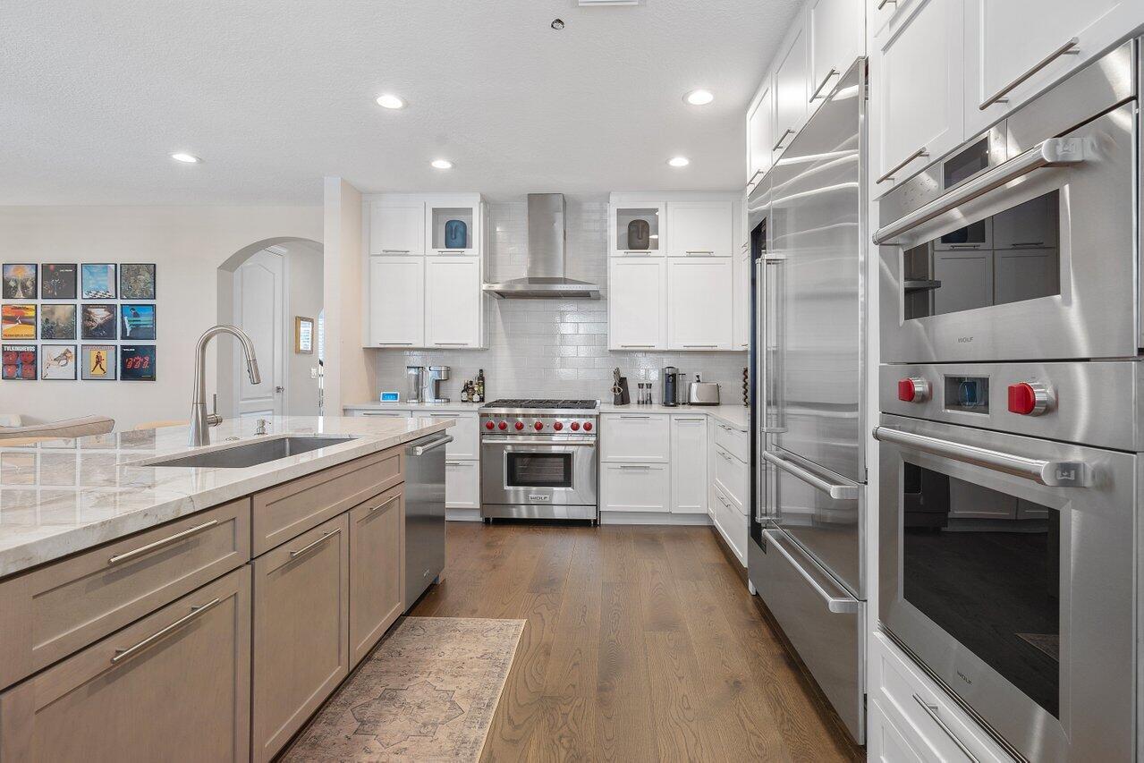 617 Northeast Francesca Lane Boca Raton, FL 33487 - Photo 16 of 52 Wolf Kitchen Appliances