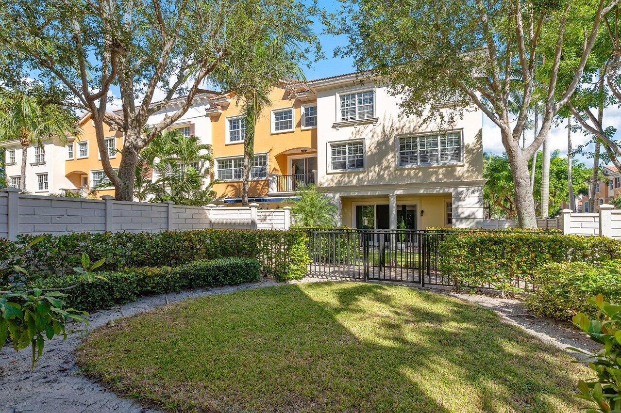 617 Northeast Francesca Lane Boca Raton, FL 33487 - Photo 37 of 52 Landscaped Backyard