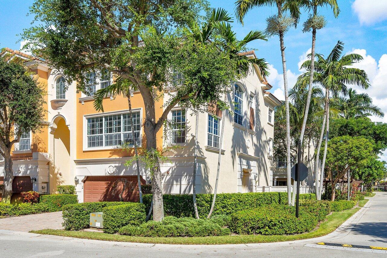 617 Northeast Francesca Lane Boca Raton, FL 33487 - Photo 52 of 52 CORNER/END UNIT