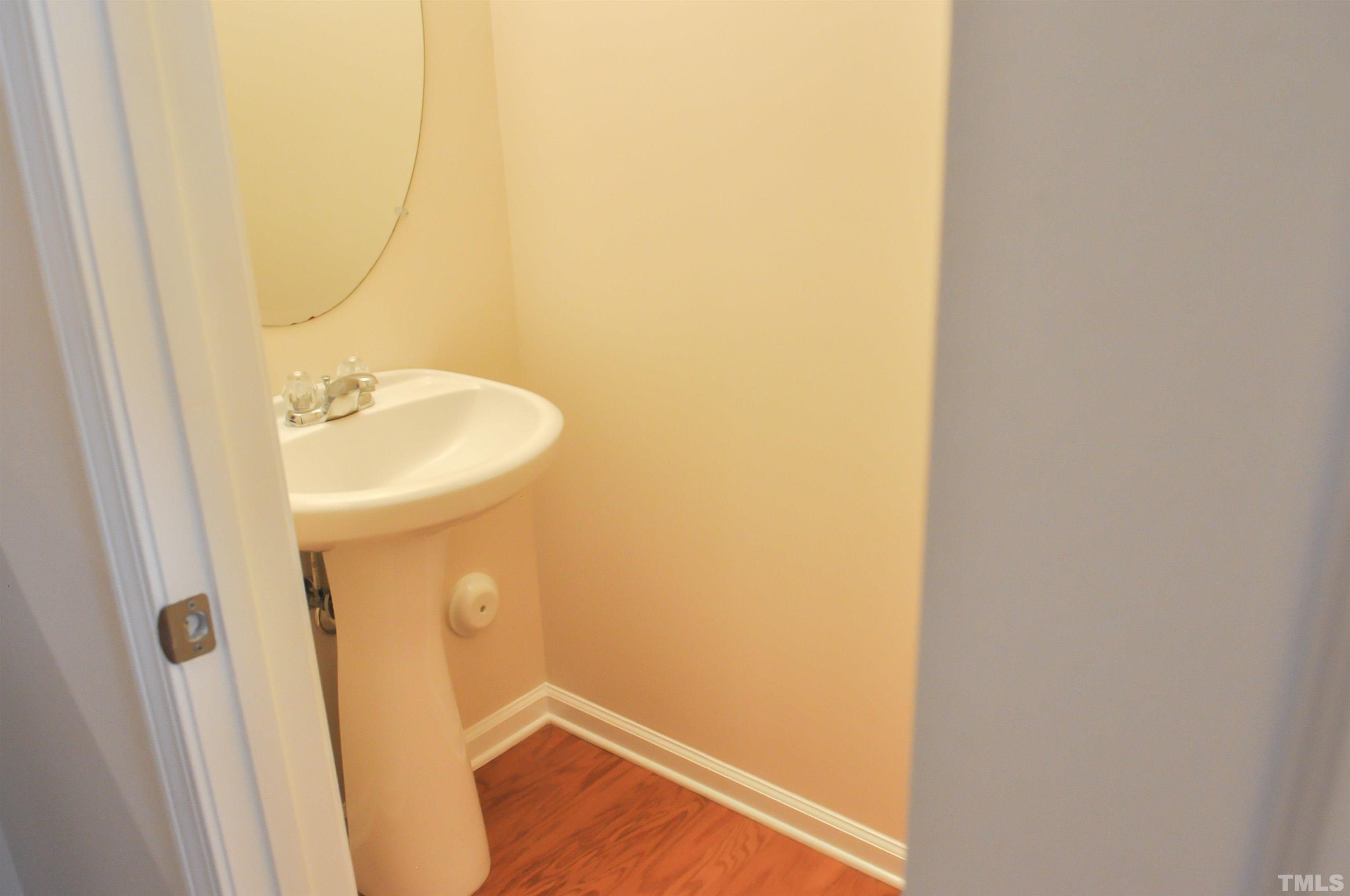 5918 Chivalry Court Raleigh, NC 27612 - Photo 17 of 37 Gallery Image 17