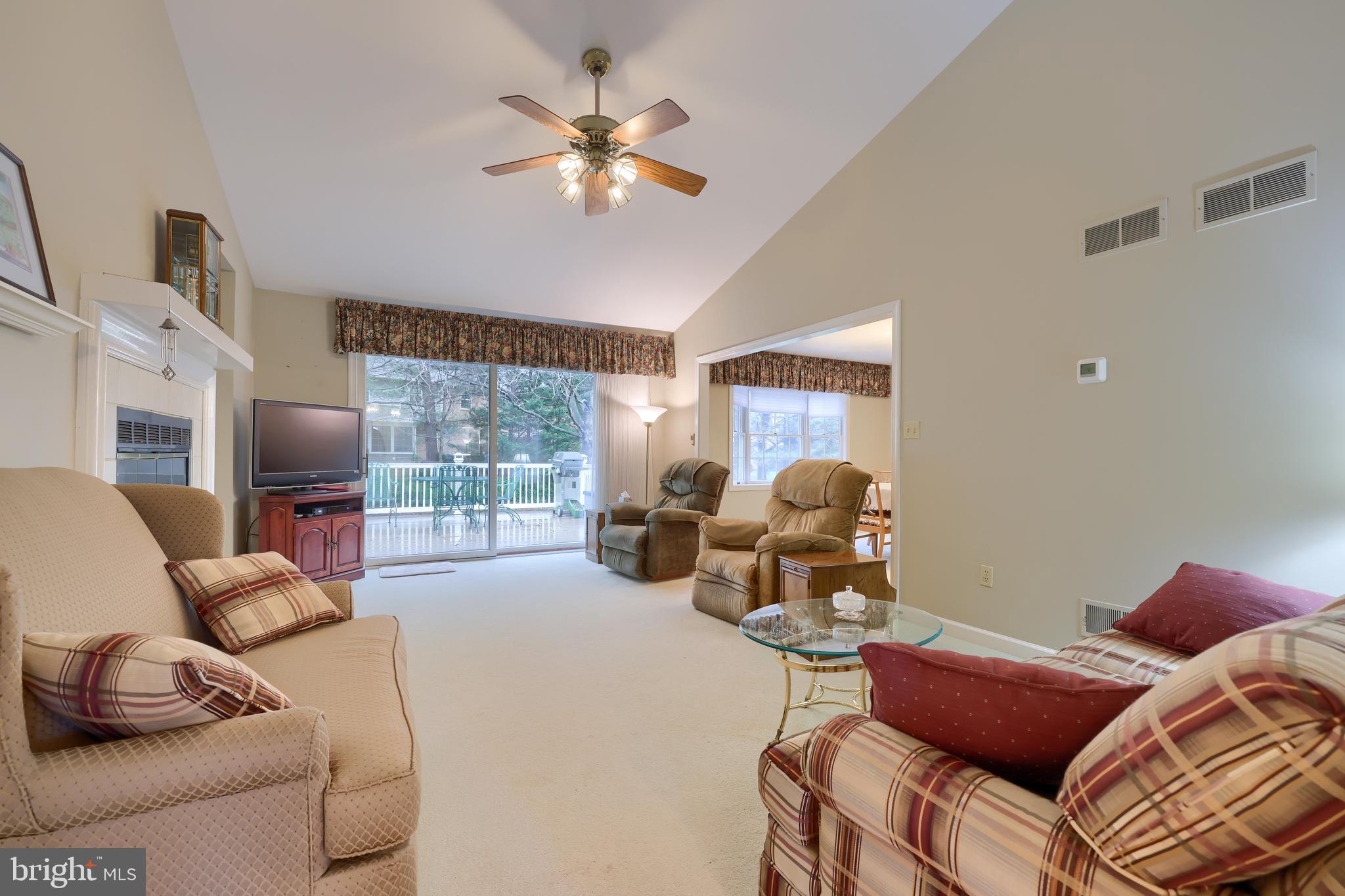 220 Post Oak Road Lancaster, PA 17603 - Photo 3 of 32 Gallery Image 3