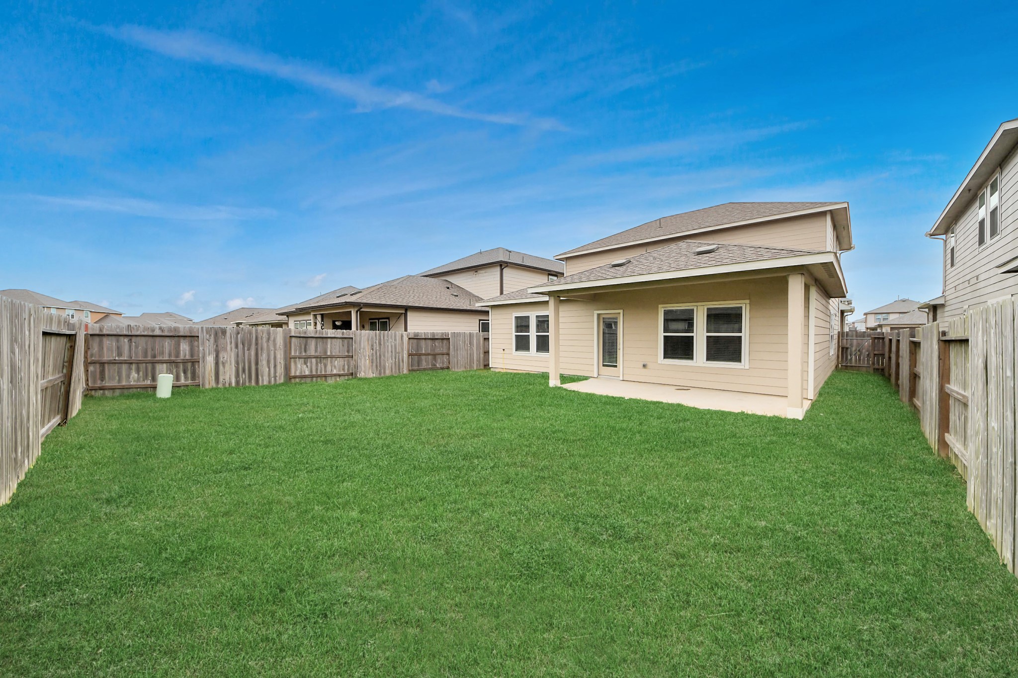 7206 Melrose Lane Rosharon, TX 77583 - Photo 40 of 44 a view of a yard in front of a house with a large tree