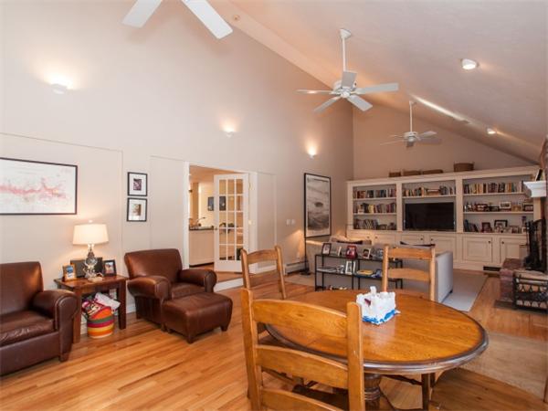 32 Elmwood Road Needham, MA 02492 - Photo 6 of 30