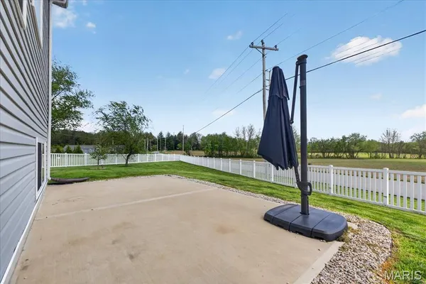 $435,000 | 10 Caboose Court, Troy, MO 63379