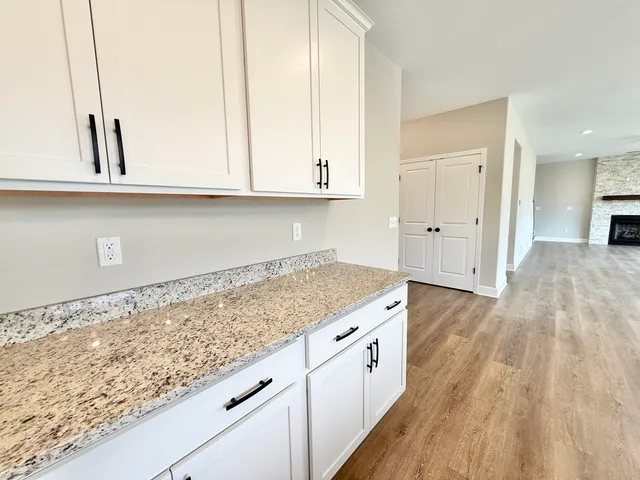 $583,900 | 12227 Joncey Drive, Roscoe, IL 61073