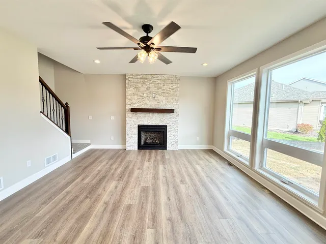 $583,900 | 12227 Joncey Drive, Roscoe, IL 61073