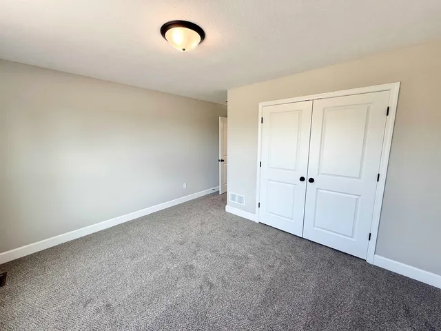 $583,900 | 12227 Joncey Drive, Roscoe, IL 61073