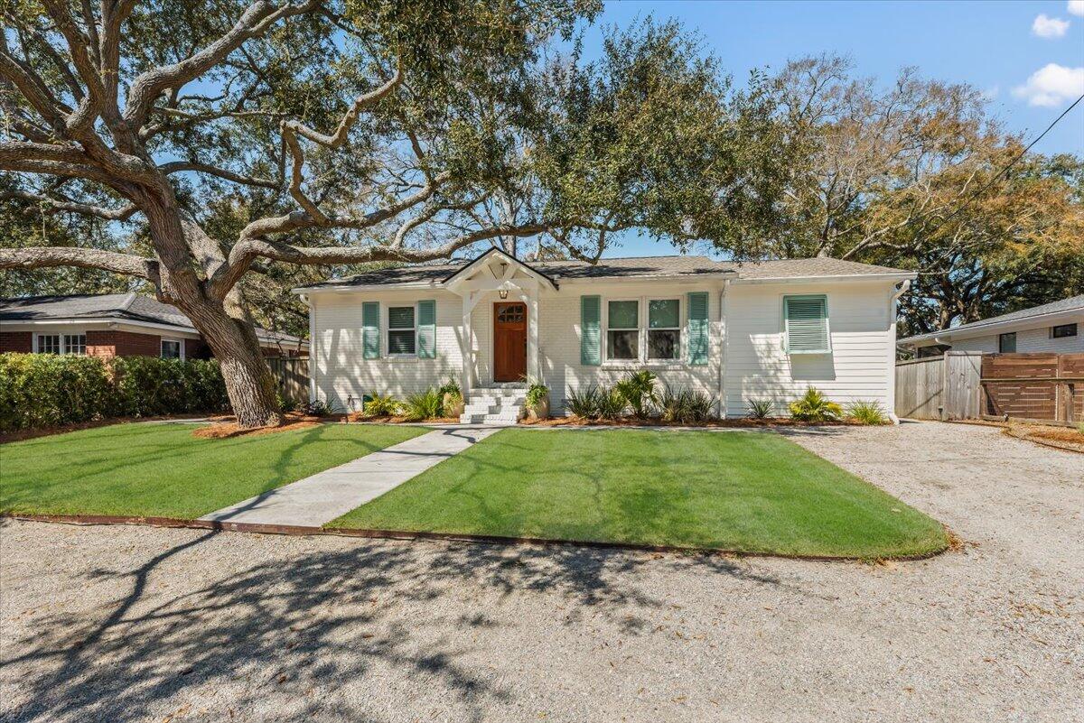 206 Freeman Street Mount Pleasant, SC 29464 - Photo 2 of 26