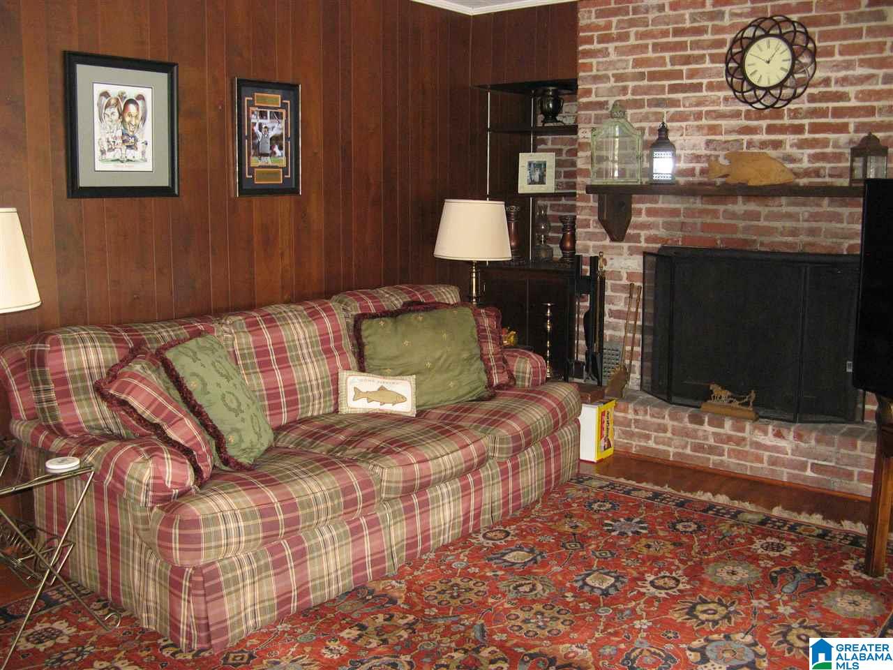 301 Perimeter Road Sylacauga, AL 35151 - Photo 5 of 47