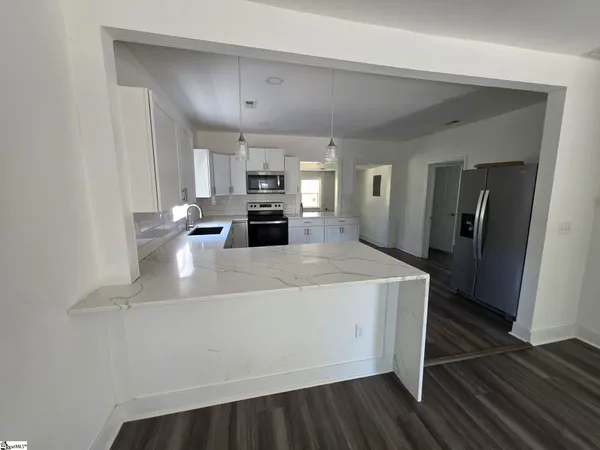 $1,400 | 559 Perrin Avenue, Woodruff, SC 29388