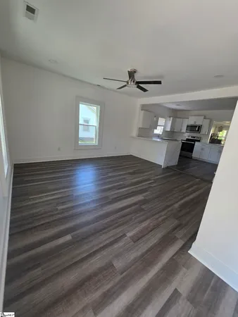 $1,400 | 559 Perrin Avenue, Woodruff, SC 29388