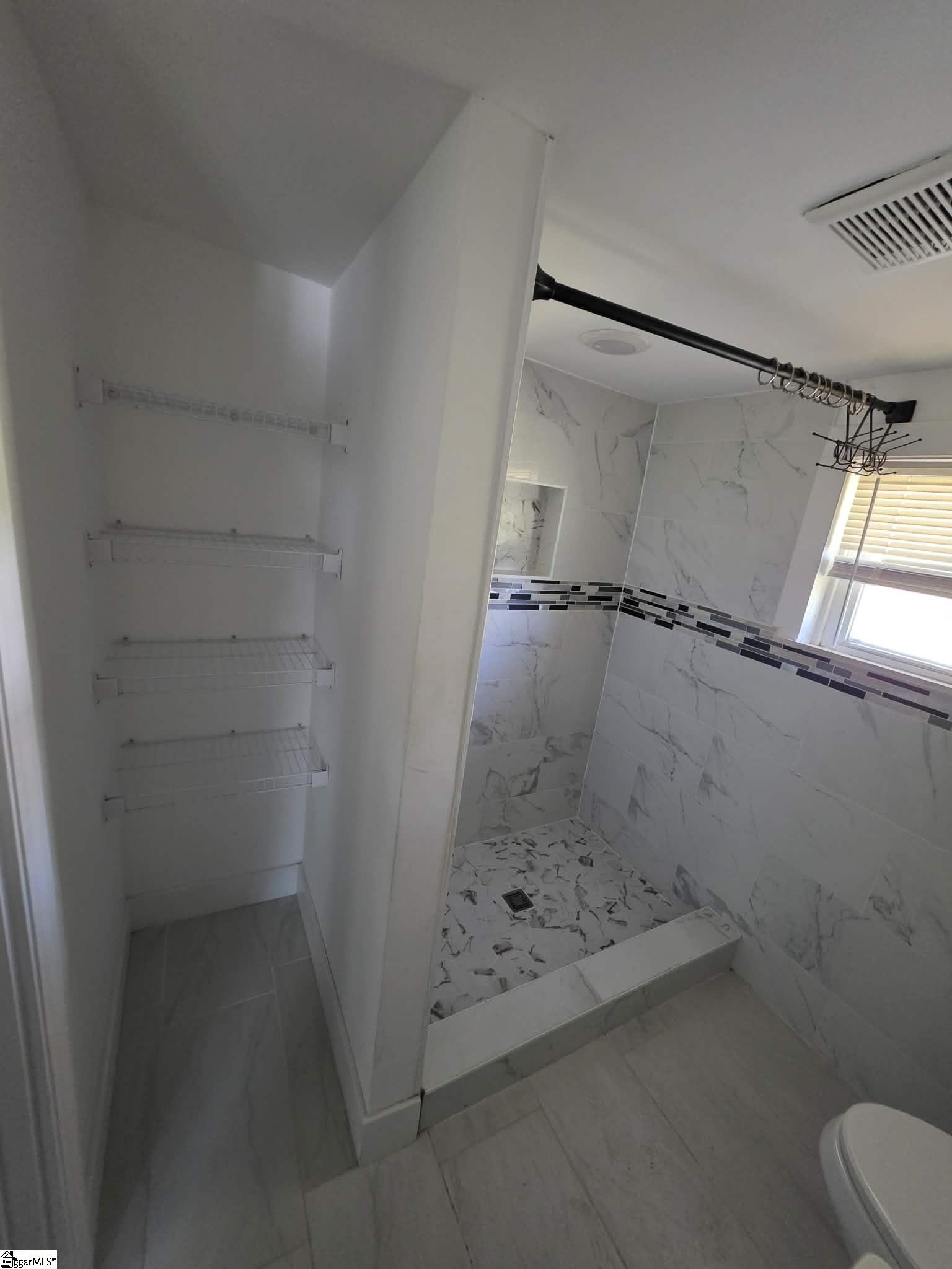 559 Perrin Avenue Woodruff, SC 29388 - Photo 6 of 14