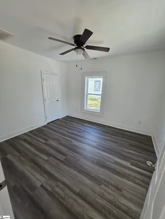 $1,400 | 559 Perrin Avenue, Woodruff, SC 29388