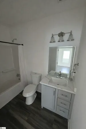 $1,400 | 559 Perrin Avenue, Woodruff, SC 29388