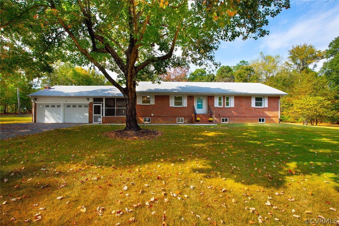 12197 Cheroy Road Ashland, VA 23005 - Photo 3 of 50 Gallery Image 3