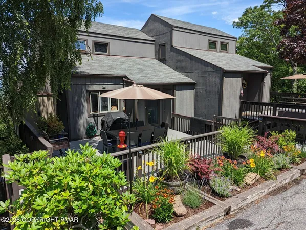 $439,000 | 276 Overlook Way, Tannersville, PA 18372