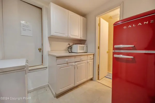 $459,000 | 276 Overlook Way, Tannersville, PA 18372