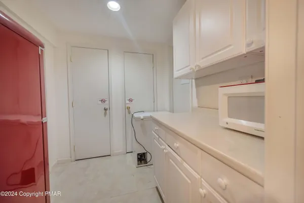 $459,000 | 276 Overlook Way, Tannersville, PA 18372