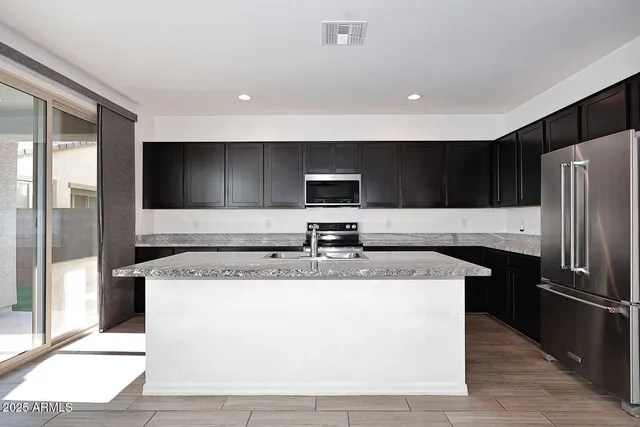 $3,000 | 9313 East Static Avenue, Mesa, AZ 85212