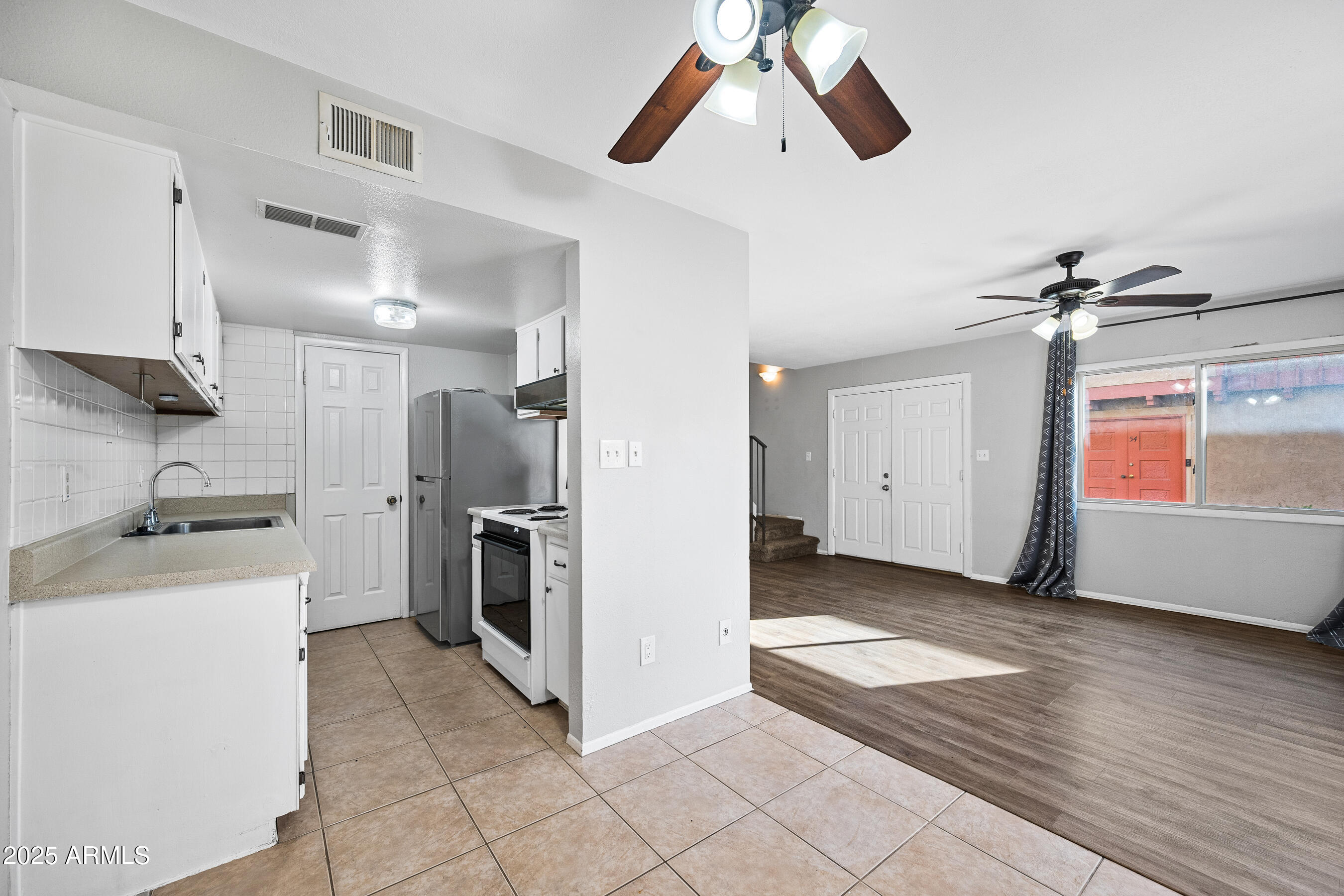 948 South Alma School Road, Unit 47 Mesa, AZ 85210 - Photo 7 of 19 7-948SASR47-ocupix-