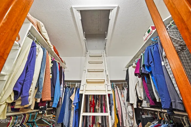 $450,000 | 1935 Bay City Place, El Paso, TX 79936