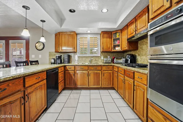 $450,000 | 1935 Bay City Place, El Paso, TX 79936